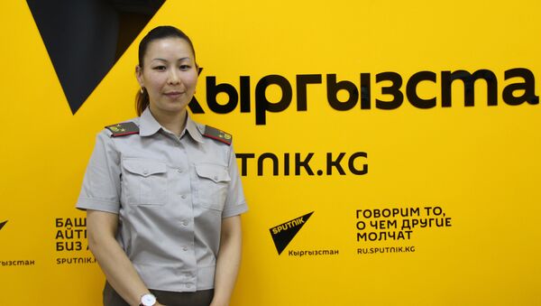 Исполняющая обязанности начальника пресс-службы МЧС КР Эльмира Шерипова - Sputnik Кыргызстан