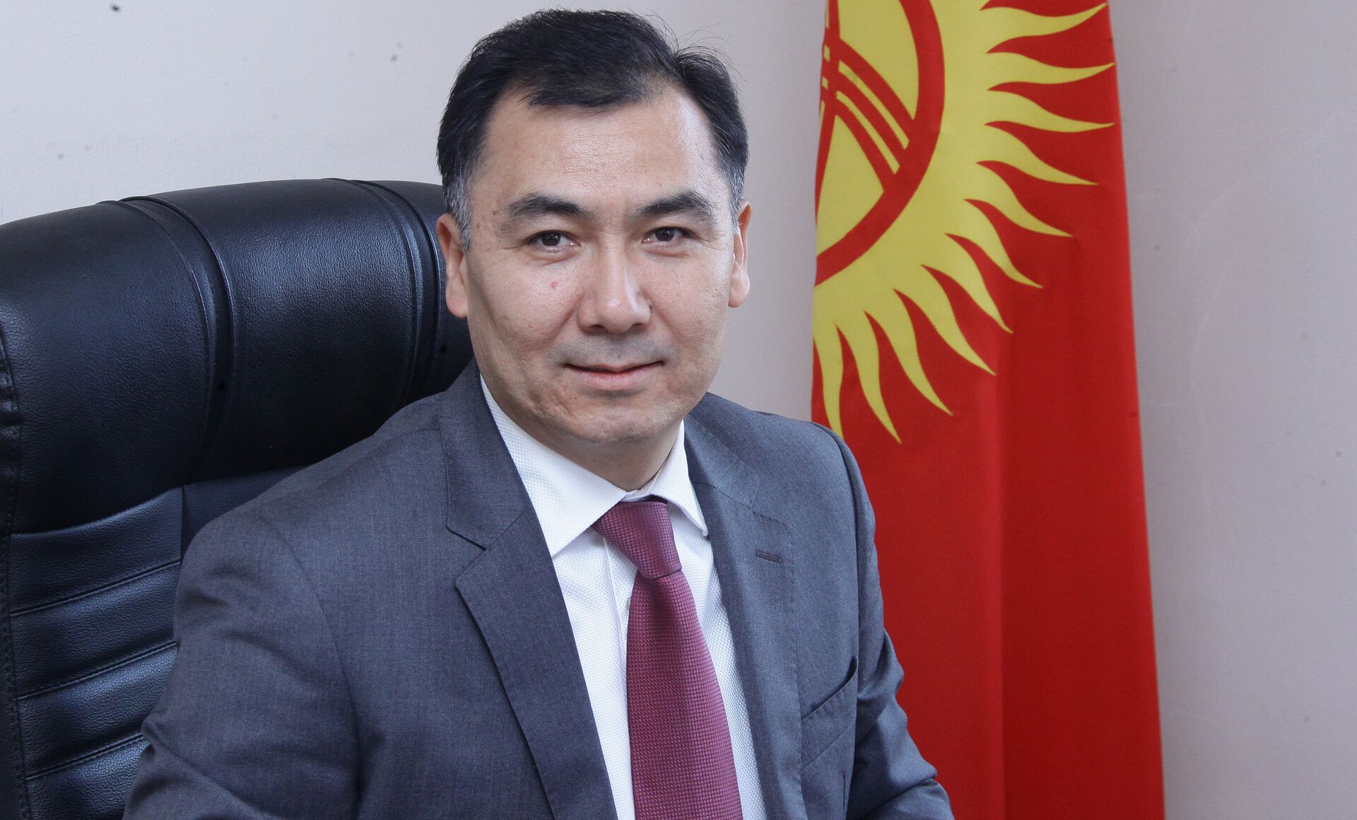 Экс-депутат ЖК Равшан Жээнбеков - Sputnik Кыргызстан, 1920, 04.02.2022