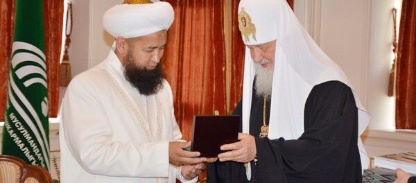 Первый официальный визит главы Русской православной церкви Патриарха Московского и всея Руси Кирилла в Кыргызстан - Sputnik Кыргызстан