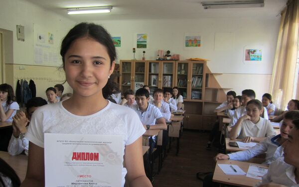 Школьники из Бишкека стали призерами онлайн-конкурса по случаю празднования 72-летия Победы в Великой Отечественной войне - Sputnik Кыргызстан