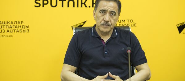 Генерал-майор, Улуттук коопсуздук комитетинин төрагасынын мурдагы орун басары Артур Медетбеков Генерал-майор, Улуттук коопсуздук комитетинин төрагасынын мурдагы орун басары Артур Медетбеков - Sputnik Кыргызстан
