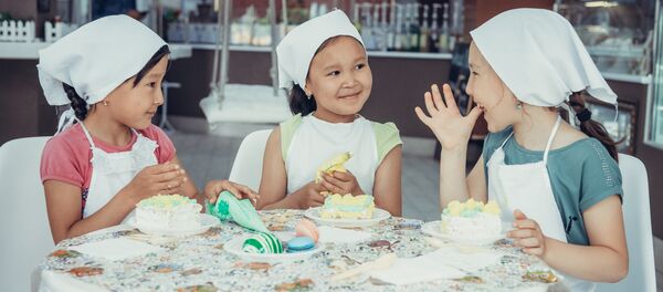 Дети Кыргызстана 100 лет назад и сегодня - Sputnik Кыргызстан