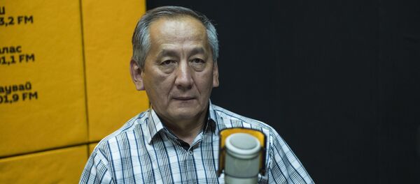 БШКнын мурдагы төрагасы Акылбек Сариев маек учурунда БШКнын мурдагы төрагасы Акылбек Сариев маек учурунда - Sputnik Кыргызстан