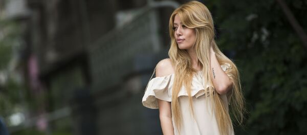 Певица и модель Айова Джумаева - Sputnik Кыргызстан