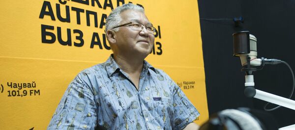 Кыргызский политолог Марс Сариев Кыргызский политолог Марс Сариев - Sputnik Кыргызстан