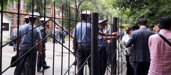 Суд над политиком Омурбеков Текебаевым - Sputnik Кыргызстан