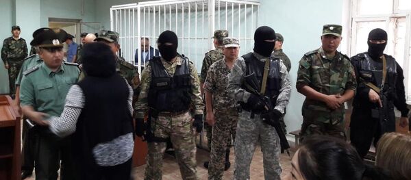 Суд над политиком Омурбеков Текебаевым - Sputnik Кыргызстан