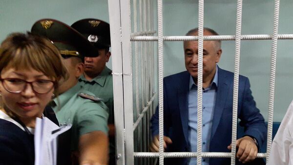 Судебный процесс по делу лидера партии Ата Мекен Омурбека Текебаева и экс-посла КР Дуйшенкула Чотонова - Sputnik Кыргызстан