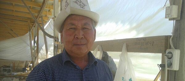 Житель села Кара-Бак Орозбай Асабидинов, спасший 12-летнего тонущего подростка - Sputnik Кыргызстан