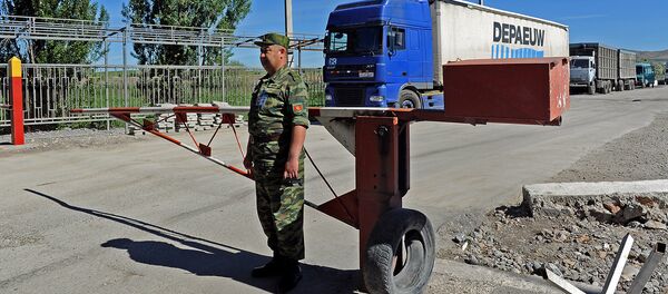 Чек ара көзөмөл пункту. Архив - Sputnik Кыргызстан