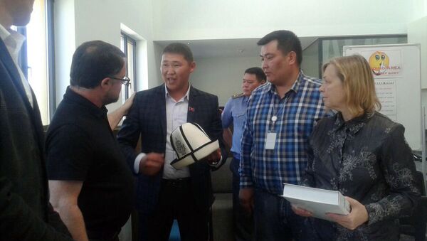 Конфликт в между студентами УЦА и местным населением в Нарыне - Sputnik Кыргызстан