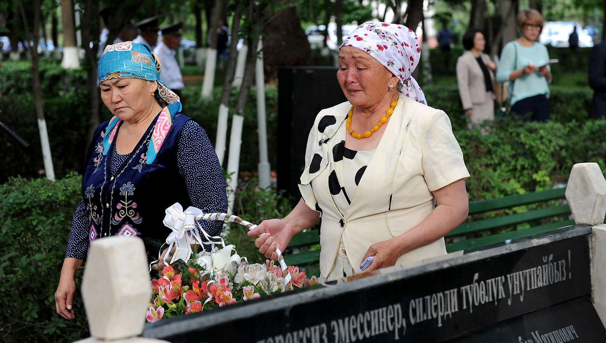 Пагода кыргызстане ош. Ош окуясы 2010 июнь. Пагода Ош. Айдаралиева Ош. Пагода Ош 2022.