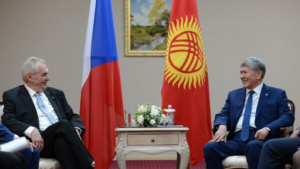 Рабочий визит президента КР Алмазбека Атамбаева в Астану - Sputnik Кыргызстан