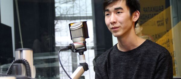 Владелец первого Аниме-кафе в Бишкеке Адилет Курманов во время интервью Sputnik Кыргызстан - Sputnik Кыргызстан