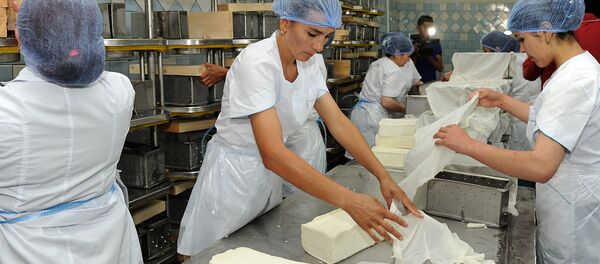 Открытие крупного молокоперерабатывающего завода Ош Ак-Сут - Sputnik Кыргызстан