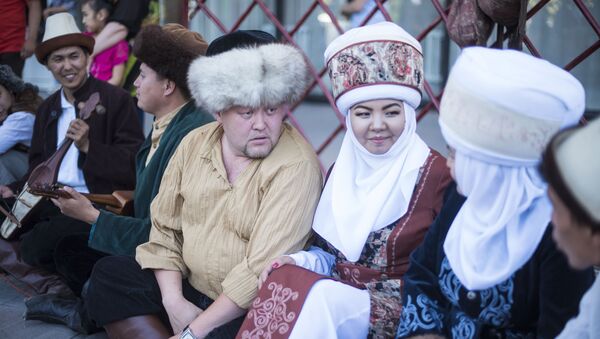 Республикалык IV театр фестивалынын ачылыш аземинин катышуучулары - Sputnik Кыргызстан