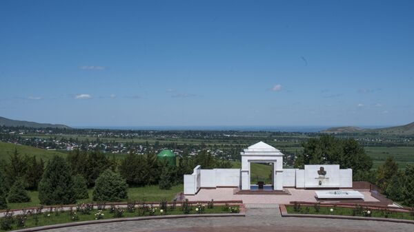 Мемориальный комплекс Ата-Бейит в селе Чон-Таш. Архивное фот - Sputnik Кыргызстан