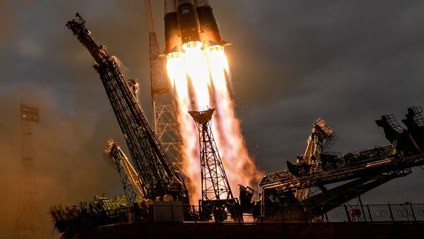 Пуск ракеты-носителя с космодрома Байконур. Архивное фото - Sputnik Кыргызстан