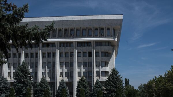 Здание Жогорку Кенеша в Бишкеке - Sputnik Кыргызстан