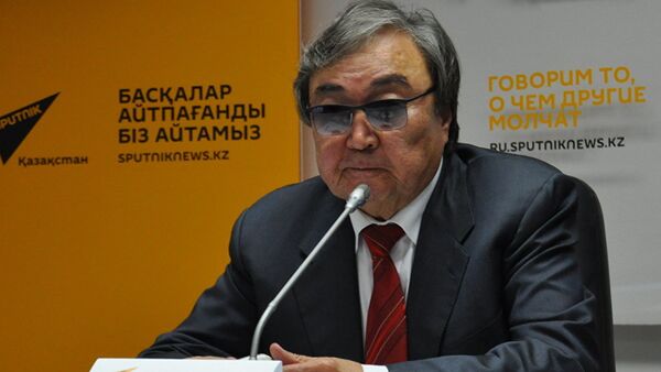 Поэт, писатель и общественный деятель Казахстана Олжас Сулейменов - Sputnik Кыргызстан