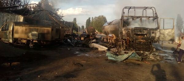 Алдын ала маалыматтарга караганда, Ысык-Көл облусунун Ананьево айылындагы май куюучу жайдын жанынан газ баллондор жарылып, эки адам көз жумду Алдын ала маалыматтарга караганда, Ысык-Көл облусунун Ананьево айылындагы май куюучу жайдын жанынан газ баллондор жарылып, эки адам көз жумду - Sputnik Кыргызстан