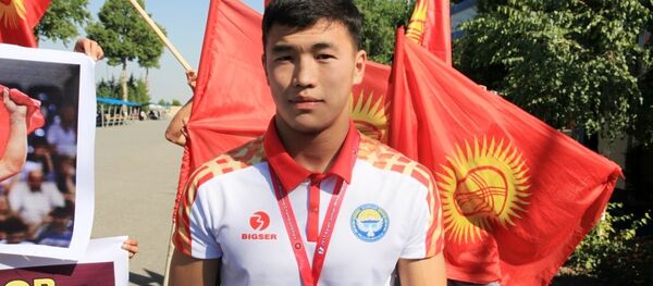 Встреча чемпиона Азии по греко-римской борьбе среди юниоров Акжола Махмудова в Оше - Sputnik Кыргызстан