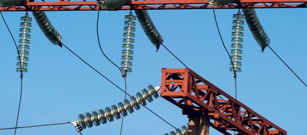 Линии электропередач. Архивное фото Линии электропередач. Архивное фото - Sputnik Кыргызстан