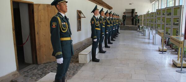 Выставка памяти жертв войны Те, кто принял смертный бой… в Государственном музее имени Михаила Фрунзе Выставка памяти жертв войны Те, кто принял смертный бой… в Государственном музее имени Михаила Фрунзе - Sputnik Кыргызстан