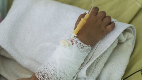 Ребенок в больничной койке. Архивное фото - Sputnik Кыргызстан