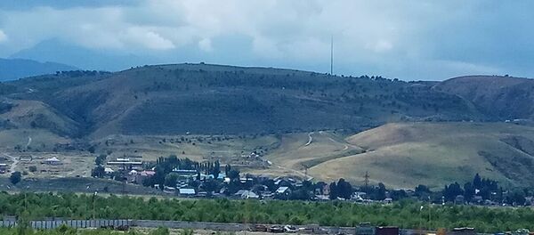 Флагшток без флага на горе Боз-Болток - Sputnik Кыргызстан