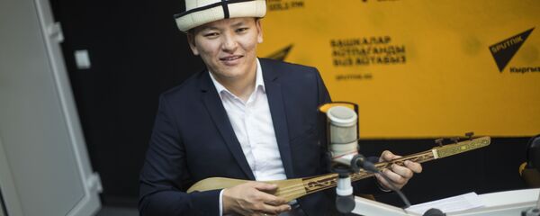 Акын-импровизатор Асылбек Маратов - Sputnik Кыргызстан