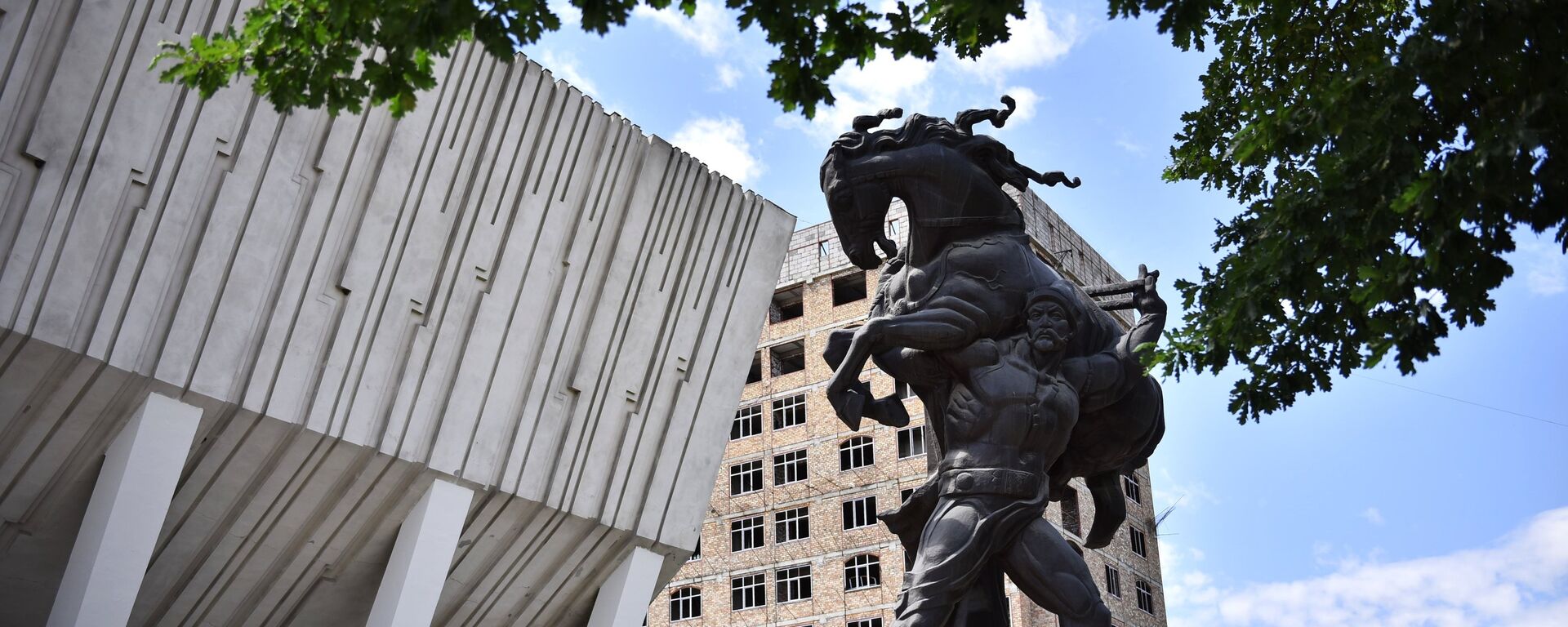 Кожомкул атындагы спорт сарайы. Архив - Sputnik Кыргызстан, 1920, 20.01.2026