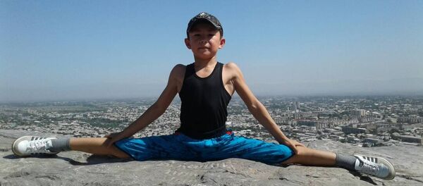 Жаш спортчу, Жан-Клод Ван Даммдын чыныгы күйөрманы Мухаммед Али Хасанакунов - Sputnik Кыргызстан