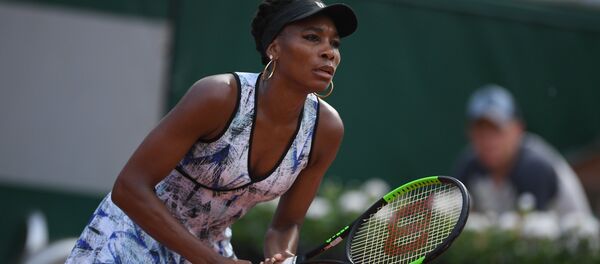 Американская теннисистка Винус Уильямс во время матча. Архивное фото - Sputnik Кыргызстан