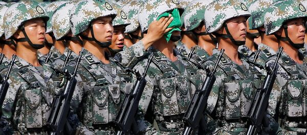Солдаты Гонконгского гарнизона Народно-освободительной армии Китая - Sputnik Кыргызстан