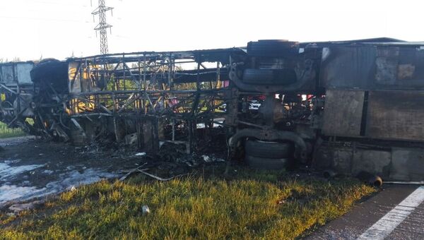 Столкновение пассажирского автобуса и грузового автомобиля в Татарстане - Sputnik Кыргызстан