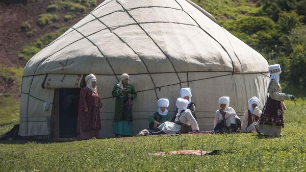 Көчмөндөр фестивалынын катышуучулары. Архив - Sputnik Кыргызстан