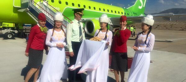 Первый прямой авиарейс из Новосибирска на Иссык-Куль - Sputnik Кыргызстан
