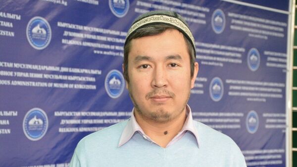 Представитель отдела фатвы ДУМК Бактияр Токтогазы уулу - Sputnik Кыргызстан