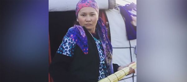 Келинка из айыла танцует, как Бейонсе, и покоряет социальные сети - Sputnik Кыргызстан