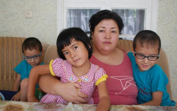 Мындан алты жыл мурда Асан, Үсөн жана Фатима аттуу үч эм жарыкка келген - Sputnik Кыргызстан