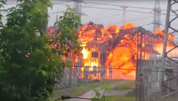 Мощный врыв на электроподстанции в Томске попал на видео - Sputnik Кыргызстан