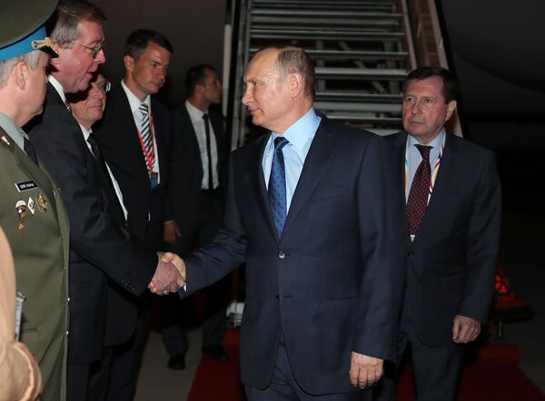 Президент РФ В. Путин принимает участие в саммите Группы двадцати в Гамбурге - Sputnik Кыргызстан