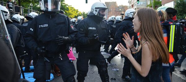 Акции протеста в Гамбурге - Sputnik Кыргызстан
