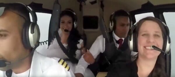 Смерть вместо свадьбы — видео крушения вертолета с невестой - Sputnik Кыргызстан