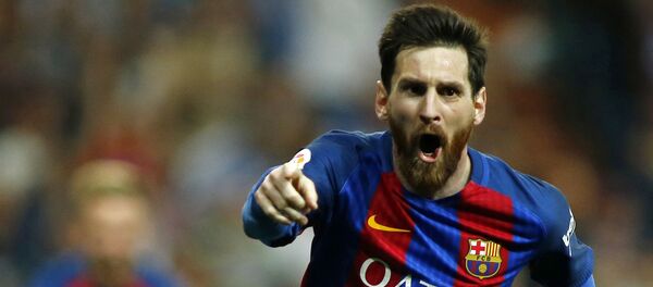 Аргентинский форвард Барселоны Лионель Месси Аргентинский форвард Барселоны Лионель Месси - Sputnik Кыргызстан