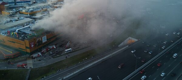 Пожар в ТЦ РИО в Москве - Sputnik Кыргызстан