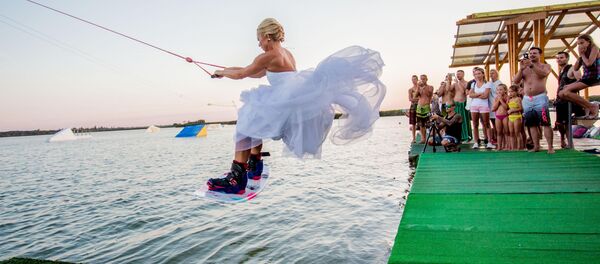 Снимки, вошедшие в шорт-лист фотоконкурса имени Андрея Стенина Снимки, вошедшие в шорт-лист фотоконкурса имени Андрея Стенина - Sputnik Кыргызстан