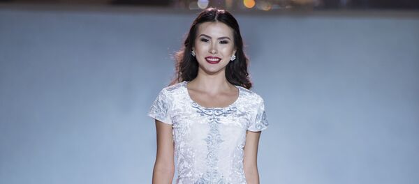 Модель из Кыргызстана Назик Маатказиева. Архивное фото - Sputnik Кыргызстан