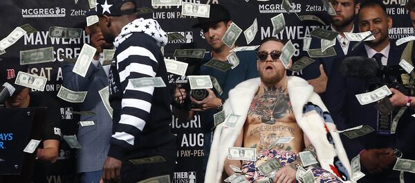 Пресс-конференция, посвященная поединку  Флойд Мейвезера-младшего и Конора Макгрегора в Нью-Йорке - Sputnik Кыргызстан